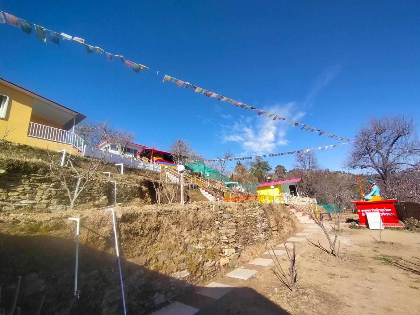 Hotel The Pahadi Nest Mukteshwar Zewnętrze zdjęcie